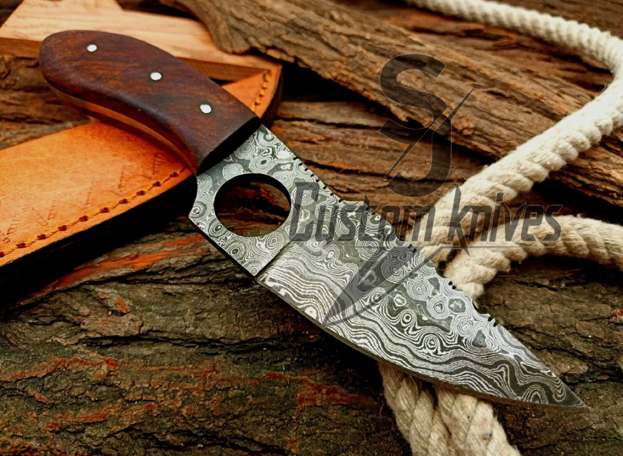 Mahogany Damascus skinning knife w/ index finger hole